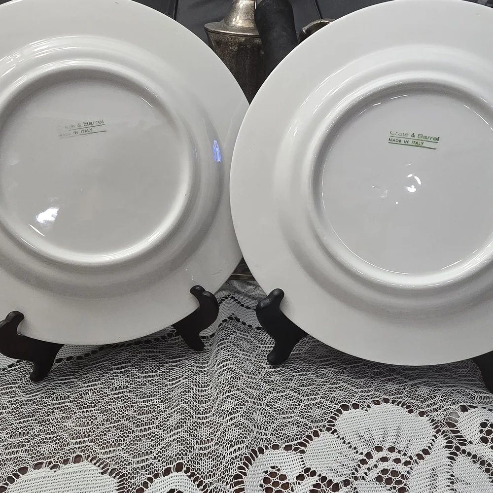 Crate&Barrel Blue Grape Vine Ceramic Dinner Plates